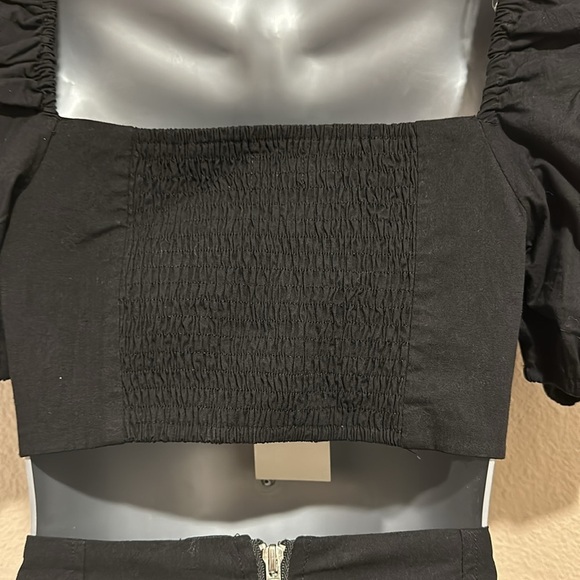 HOT & DELICIOUS 2 Piece Miniskirt and Crop Top Set Clubwear, Size M, NWT - Picture 6 of 10